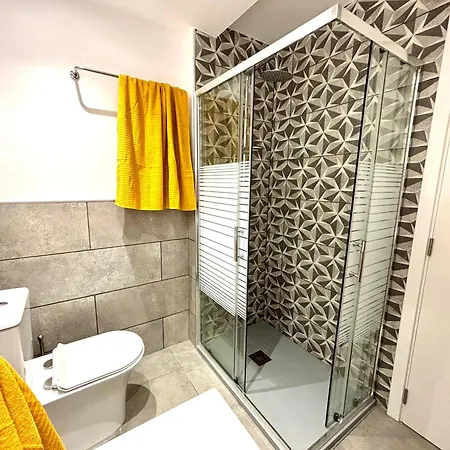 Apartamento Sunny Terraced Flat In Center