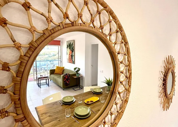 Sunny Terraced Flat In Center Corralejo