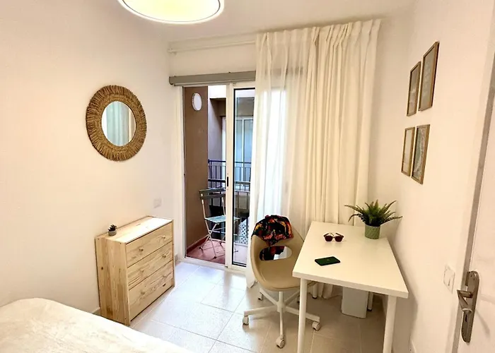 Apartment Sunny Terraced Flat In Center *