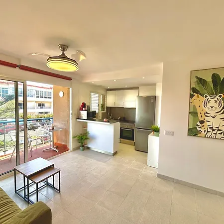 Sunny Terraced Flat In Center Apartmán Corralejo