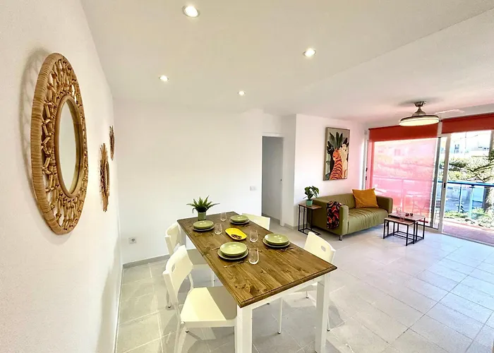 Sunny Terraced Flat In Center * Corralejo